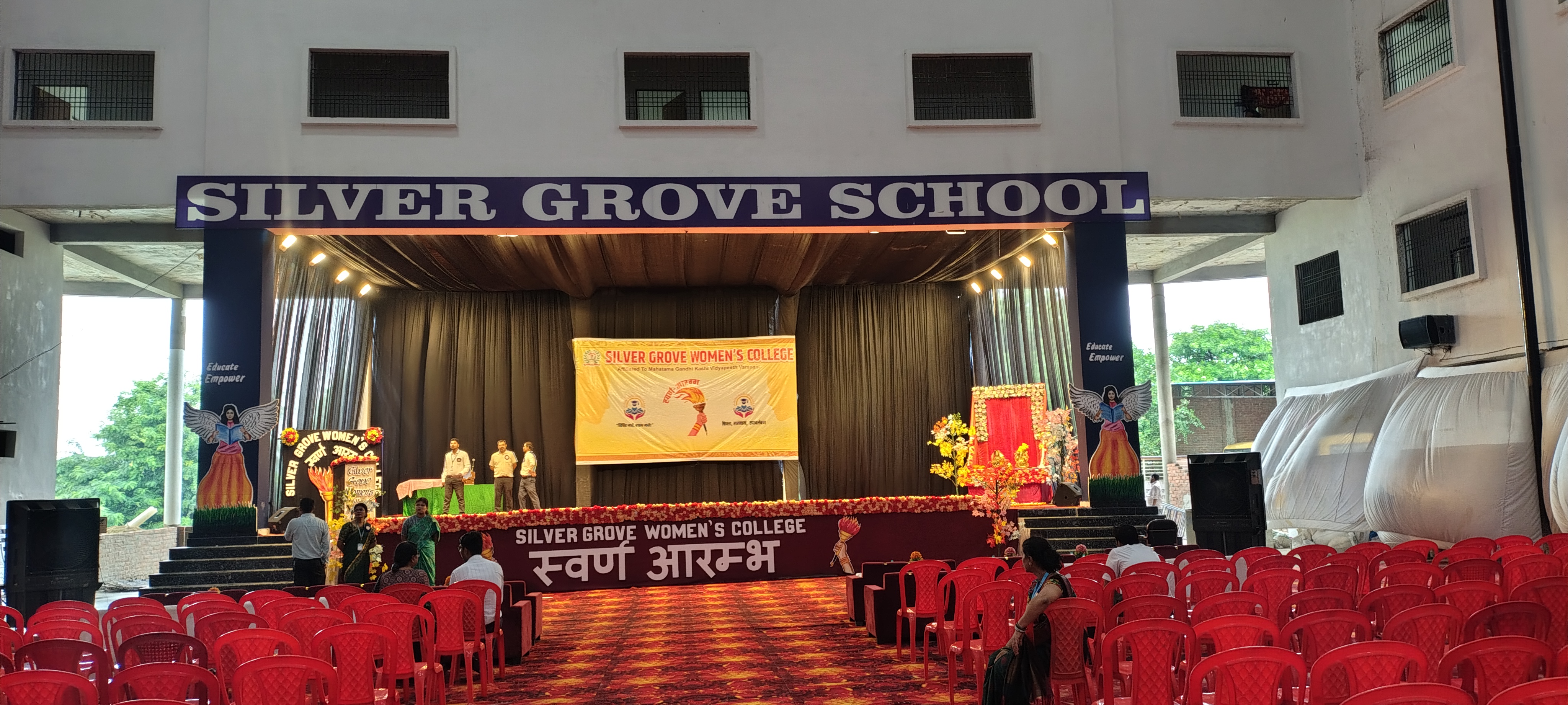  Silver Grove Women's College